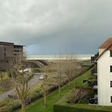 Cabourg: 3p A 200m De La Plage, 2 Chambres, Balcon, Internet - Fr-1-487-277 *