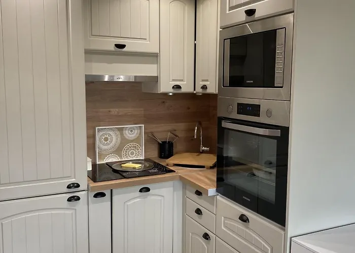 Cabourg: 3p A 200m De La Plage, 2 Chambres, Balcon, Internet - Fr-1-487-277